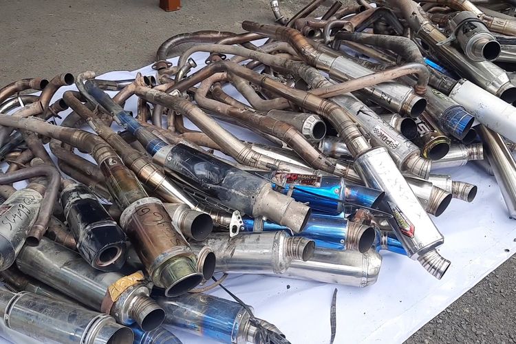 Pengaruh Teknologi Knalpot pada Performa dan Emisi Motor